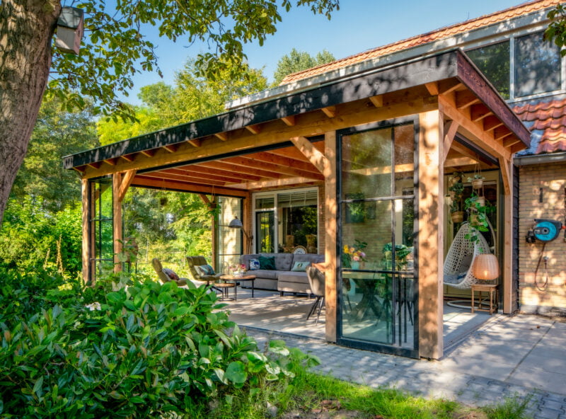 Veranda aan huis 8 Een gezellig ingerichte veranda aan huis